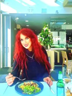 Fotografia profilu Izabell z lokality Bratislava - Dúbravka